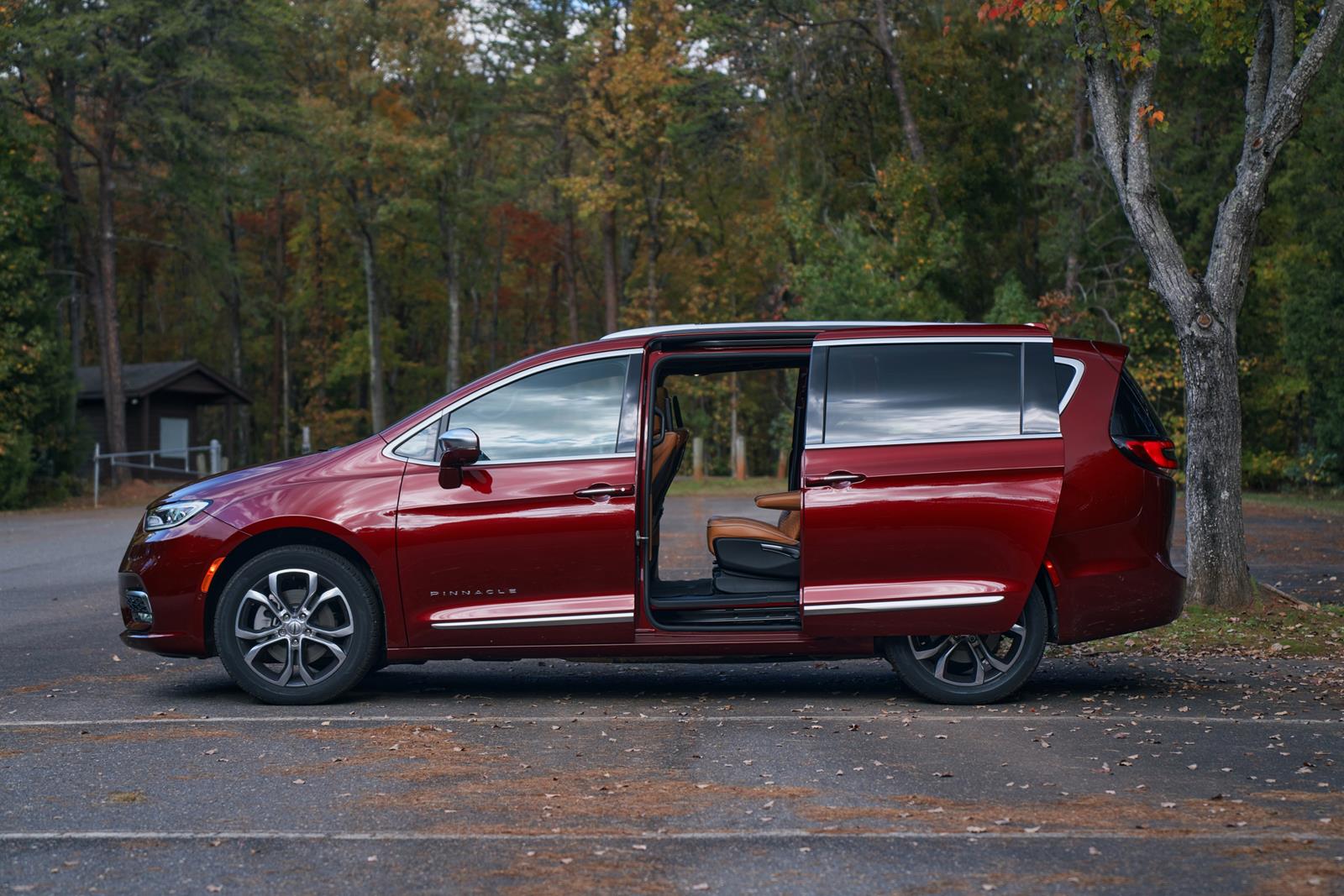 2023 Chrysler Pacifica is an Oeuvre of Minivans