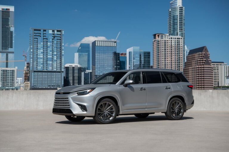 2026 Lexus TX: A Quietly Ambitious Three-Row SUV | Drive Mode